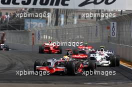 24.08.2008 Valencia, Spain,  Lewis Hamilton (GBR), McLaren Mercedes leads Robert Kubica (POL), BMW Sauber F1 Team, F1.08 - Formula 1 World Championship, Rd 12, European Grand Prix, Sunday Race