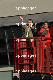 09.11.2008 Mugello, Italy,  The Ferrari Team celebrates with Kimi Raikkonen (FIN), Räikkönen, Felipe Massa (BRA), Luca di Montezemolo (ITA), Scuderia Ferrari, FIAT Chairman and President of Ferrari - Ferrari Days at Mugello