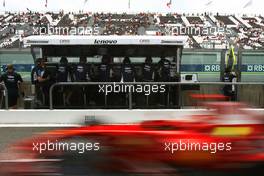 20.06.2008 Magny Cours, France,  Williams F1 Team pitwall - Formula 1 World Championship, Rd 8, French Grand Prix, Friday
