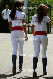20.06.2008 Magny Cours, France,  Girls - Formula 1 World Championship, Rd 8, French Grand Prix, Friday