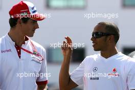 20.06.2008 Magny Cours, France,  Adrian Sutil (GER), Force India F1 Team, Lewis Hamilton (GBR), McLaren Mercedes  - Formula 1 World Championship, Rd 8, French Grand Prix, Friday