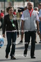 20.06.2008 Magny Cours, France,  Ron Dennis (GBR), McLaren, Team Principal, Chairman and his daughter - Formula 1 World Championship, Rd 8, French Grand Prix, Friday
