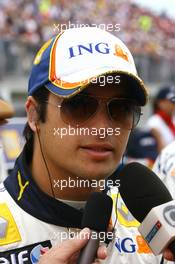22.06.2008 Magny Cours, France,  Nelson Piquet Jr (BRA), Renault F1 Team  - Formula 1 World Championship, Rd 8, French Grand Prix, Sunday Pre-Race Grid