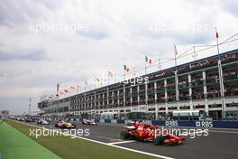 22.06.2008 Magny Cours, France,  Start of the race - Formula 1 World Championship, Rd 8, French Grand Prix, Sunday Race