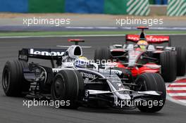 22.06.2008 Magny Cours, France,  Nico Rosberg (GER), WilliamsF1 Team leads Lewis Hamilton (GBR), McLaren Mercedes - Formula 1 World Championship, Rd 8, French Grand Prix, Sunday Race
