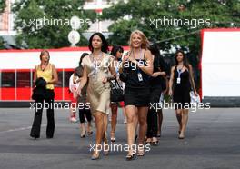 19.06.2008 Magny Cours, France,  Formula Una's - Formula 1 World Championship, Rd 8, French Grand Prix, Thursday