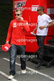 19.06.2008 Magny Cours, France,  Kimi Raikkonen (FIN), Räikkönen, Scuderia Ferrari and Lewis Hamilton (GBR), McLaren Mercedes talk in the Scuderia Ferrari motorhome - Formula 1 World Championship, Rd 8, French Grand Prix, Thursday