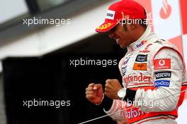 06.07.2008 Silverstone, England,  Winner, 1st, Lewis Hamilton (GBR), McLaren Mercedes, MP4-23 - Formula 1 World Championship, Rd 9, British Grand Prix, Sunday Podium