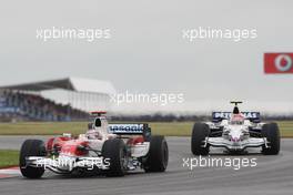 06.07.2008 Silverstone, England,  Jarno Trulli (ITA), Toyota Racing, TF108 and Robert Kubica (POL), BMW Sauber F1 Team, F1.08 - Formula 1 World Championship, Rd 9, British Grand Prix, Sunday Race