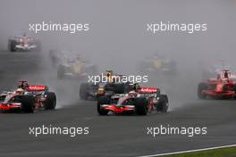 06.07.2008 Silverstone, England,  Start of the race - Formula 1 World Championship, Rd 9, British Grand Prix, Sunday Race