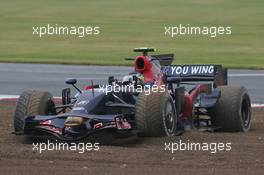 06.07.2008 Silverstone, England,  David Coulthard (GBR), Red Bull Racing, RB4 and Sebastian Vettel (GER), Scuderia Toro Rosso, STR03 crash - Formula 1 World Championship, Rd 9, British Grand Prix, Sunday Race