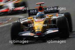 05.07.2008 Silverstone, England,  Fernando Alonso (ESP), Renault F1 Team, R28 - Formula 1 World Championship, Rd 9, British Grand Prix, Saturday Practice