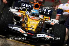 05.07.2008 Silverstone, England,  Fernando Alonso (ESP), Renault F1 Team, R28 - Formula 1 World Championship, Rd 9, British Grand Prix, Saturday Practice