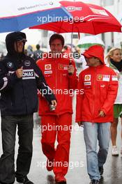 06.07.2008 Silverstone, England,  Robert Kubica (POL),  BMW Sauber F1 Team, Felipe Massa (BRA), Scuderia Ferrari - Formula 1 World Championship, Rd 9, British Grand Prix, Sunday