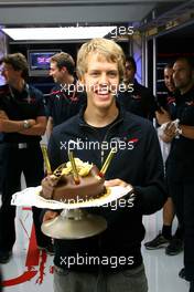 03.07.2008 Silverstone, England,  Sebastian Vettel (GER), Scuderia Toro Rosso celebrates his 21 birthday - Formula 1 World Championship, Rd 9, British Grand Prix, Thursday
