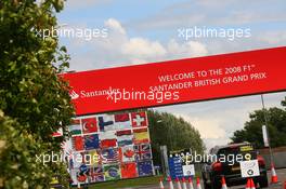 03.07.2008 Silverstone, England,  Circuit Entrnace - Formula 1 World Championship, Rd 9, British Grand Prix, Thursday