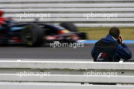 18.07.2008 Hockenheim, Germany,  Photographer shoots Sebastian Vettel (GER), Scuderia Toro Rosso  - Formula 1 World Championship, Rd 10, German Grand Prix, Friday Practice