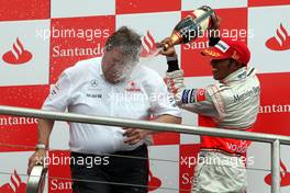 20.07.2008 Hockenheim, Germany,  Lewis Hamilton (GBR), McLaren Mercedes and Norbert Haug (GER), Mercedes, Motorsport chief - Formula 1 World Championship, Rd 10, German Grand Prix, Sunday Podium