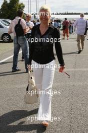 20.07.2008 Hockenheim, Germany,  Corina Schumacher (GER), Corinna, Wife of Michael Schumacher arrives at the trackside - Formula 1 World Championship, Rd 10, German Grand Prix, Sunday