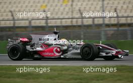 08.07.2008 Hockenheim, Germany,  Lewis Hamilton (GBR), McLaren Mercedes / just before 12h break LH tested an new engine cover - Formula 1 Testing, Hockenheim