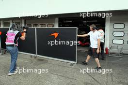 09.07.2008 Hockenheim, Germany,  closed doors at the garage of Lewis Hamilton (GBR), McLaren Mercedes - Formula 1 Testing, Hockenheim