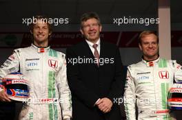 29.01.2008 Brackley, England,  Jenson Button (GBR), Honda Racing F1 Team, Ross Brawn (GBR) Team Principal, Honda Racing F1 Team, Rubens Barrichello (BRA), Honda Racing F1 Team - Honda Racing F1 Team, RA108