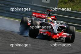 03.08.2008 Budapest, Hungary,  Lewis Hamilton (GBR), McLaren Mercedes locks up his from wheel - Formula 1 World Championship, Rd 11, Hungarian Grand Prix, Sunday Race