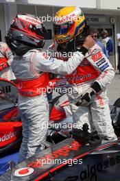 02.08.2008 Budapest, Hungary,  Heikki Kovalainen (FIN), McLaren Mercedes, 2nd and Lewis Hamilton (GBR), McLaren Mercedes, in pole position - Formula 1 World Championship, Rd 11, Hungarian Grand Prix, Saturday Qualifying