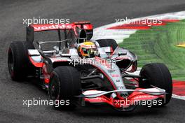 12.09.2008 Monza, Italy,  Lewis Hamilton (GBR), McLaren Mercedes, MP4-23 - Formula 1 World Championship, Rd 14, Italian Grand Prix, Friday Practice