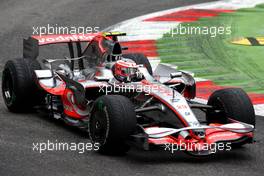 12.09.2008 Monza, Italy,  Heikki Kovalainen (FIN), McLaren Mercedes, MP4-23 - Formula 1 World Championship, Rd 14, Italian Grand Prix, Friday Practice