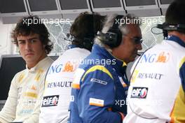 12.09.2008 MOnza, Italy,  Fernando Alonso (ESP), Renault F1 Team  - Formula 1 World Championship, Rd 14, Italian Grand Prix, Friday Practice