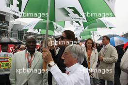 14.09.2008 Monza, Italy,  Bernie Ecclestone (GBR), President and CEO of Formula One Management - Formula 1 World Championship, Rd 14, Italian Grand Prix, Sunday Pre-Race Grid