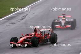 14.09.2008 Monza, Italy,  Kimi Raikkonen (FIN), Räikkönen, Scuderia Ferrari, Lewis Hamilton (GBR), McLaren Mercedes  - Formula 1 World Championship, Rd 14, Italian Grand Prix, Sunday Race
