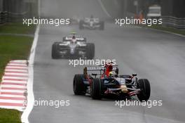 14.09.2008 Monza, Italy,  Sebastian Bourdais (FRA), Scuderia Toro Rosso, STR03 leads Kazuki Nakajima (JPN), Williams F1 Team, FW30 - Formula 1 World Championship, Rd 14, Italian Grand Prix, Sunday Race