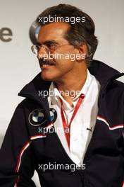 13.09.2008 Monza, Italy,  BBQ at FBMW Hospitality - Dr. Mario Theissen (GER), BMW Sauber F1 Team, BMW Motorsport Director - Formula 1 World Championship, Rd 14, Italian Grand Prix, Saturday