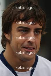 13.09.2008 Monza, Italy,  Fernando Alonso (ESP), Renault F1 Team - Formula 1 World Championship, Rd 14, Italian Grand Prix, Saturday