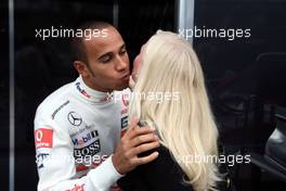 13.09.2008 Monza, Italy,  Lewis Hamilton (GBR), McLaren Mercedes kisses a girl - Formula 1 World Championship, Rd 14, Italian Grand Prix, Saturday Practice