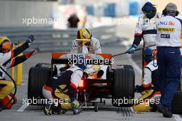 12.02.2008 Jerez, Spain,  Nelson Piquet Jr (BRA), Renault F1 Team, practice pitstops - Formula 1 Testing, Jerez