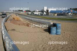 12.02.2008 Jerez, Spain,  Work is carried out to enlarge the gravel trap at the last corner - Formula 1 Testing, Jerez