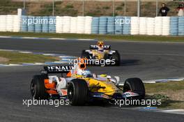 13.02.2008 Jerez, Spain,  Fernando Alonso (ESP), Renault F1 Team, R28, Nelson Piquet Jr (BRA), Renault F1 Team, R27 - Formula 1 Testing, Jerez