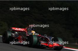 10.10.2008 Gotemba, Japan,  Lewis Hamilton (GBR), McLaren Mercedes, MP4-23 - Formula 1 World Championship, Rd 16, Japanese Grand Prix, Friday Practice