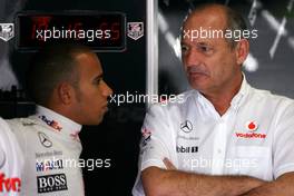 10.10.2008 Gotemba, Japan,  Ron Dennis (GBR), McLaren, Team Principal, Chairman, Lewis Hamilton (GBR), McLaren Mercedes - Formula 1 World Championship, Rd 16, Japanese Grand Prix, Friday Practice