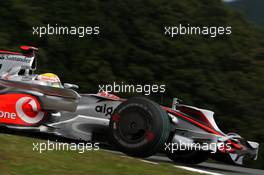 10.10.2008 Gotemba, Japan,  Lewis Hamilton (GBR), McLaren Mercedes, MP4-23 - Formula 1 World Championship, Rd 16, Japanese Grand Prix, Friday Practice