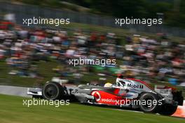 10.10.2008 Gotemba, Japan,  Lewis Hamilton (GBR), McLaren Mercedes - Formula 1 World Championship, Rd 16, Japanese Grand Prix, Friday Practice