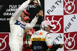 12.10.2008 Gotemba, Japan,  Robert Kubica (POL), BMW Sauber F1 Team, Fernando Alonso (ESP), Renault F1 Team  - Formula 1 World Championship, Rd 16, Japanese Grand Prix, Sunday Podium