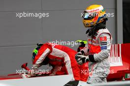 12.10.2008 Gotemba, Japan,  Lewis Hamilton (GBR), McLaren Mercedes and Felipe Massa (BRA), Scuderia Ferrari - Formula 1 World Championship, Rd 16, Japanese Grand Prix, Sunday Podium