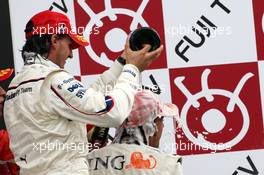 12.10.2008 Gotemba, Japan,  Robert Kubica (POL),  BMW Sauber F1 Team, Fernando Alonso (ESP), Renault F1 Team - Formula 1 World Championship, Rd 16, Japanese Grand Prix, Sunday Podium