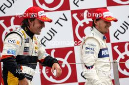 12.10.2008 Gotemba, Japan,  Fernando Alonso (ESP), Renault F1 Team, Robert Kubica (POL),  BMW Sauber F1 Team - Formula 1 World Championship, Rd 16, Japanese Grand Prix, Sunday Podium