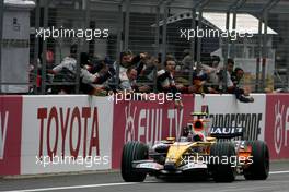 12.10.2008 Gotemba, Japan,  Nelson Piquet Jr (BRA), Renault F1 Team  - Formula 1 World Championship, Rd 16, Japanese Grand Prix, Sunday Race