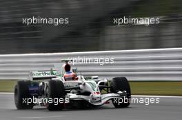 11.10.2008 Gotemba, Japan,  Rubens Barrichello (BRA), Honda Racing F1 Team, RA108 - Formula 1 World Championship, Rd 16, Japanese Grand Prix, Saturday Practice